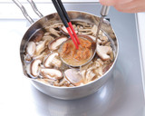 旬を堪能♪秋鮭ときのこの味噌汁作り方4写真