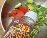 簡単！アボカド×トマト焼肉ザパンチサラダ作り方2写真