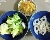 蓮根キャベツ揚げのお味噌汁作り方2写真