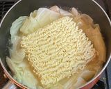 キャベツたっぷりサッポロ一番みそラーメン作り方5写真