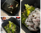旨味たぷたぷ☆ヒイカのガリバタ醤油炒め作り方2写真