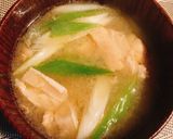 生姜でぽかぽか、鮭ハラスのほっこり味噌汁作り方5写真