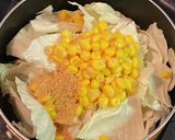 キャベツとスイートコーンの味噌汁作り方2写真