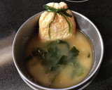 油揚げ玉子の巾着とワカメのほっこり味噌汁作り方10写真