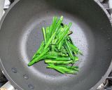 町中華（ミッキー飯店）の混ぜないニラ玉作り方3写真