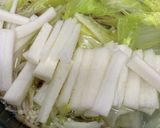 野菜いっぱい！ピリ辛豚キムチ鍋作り方1写真