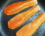 漬け込んで焼くだけ！鮭の照り焼き☆作り方2写真