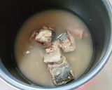 サバ缶でカレー風味ほっこり味噌汁作り方1写真