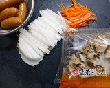 簡単！シャウエッセンと舞茸のお味噌汁作り方1写真