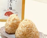 柚子胡椒の大人のおにぎりには鯛だし塩を作り方4写真