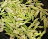 セロリのザーサイ炒め作り方3写真