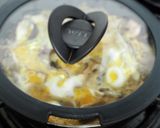 秋を感じる～舞茸＆しいたけの親子丼　　作り方3写真