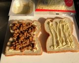 納豆とチーズのホットサンド作り方1写真
