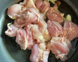 鶏モモとキノコのペペロンチーズ炒め作り方3写真