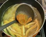 具だくさんジャガイモの味噌汁・カレー風味作り方3写真