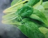 中華風ほうれん草のトマトスープ仕上げ♡作り方4写真