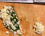 隠し味はアレ!ご飯もりもり!肉みそ丼作り方1写真