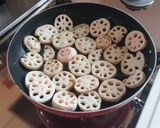 お弁当にも◎蓮根の甘辛炒め作り方3写真
