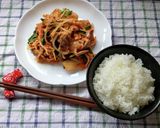 1人前豚こま肉100gで！豚キムチ♪作り方4写真