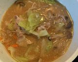 豚肉とキャベツのピリ辛胡麻味噌スープ作り方3写真