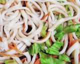簡単フライパンひとつ♪巣籠もり焼きうどん作り方2写真