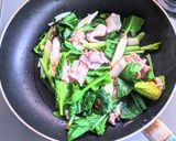 豚バラ肉と小松菜の和風ペペロンチーノ作り方6写真
