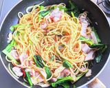豚バラ肉と小松菜の和風ペペロンチーノ作り方9写真