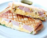 大満足な【スパムエッグのホットサンド】作り方6写真