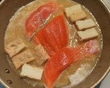 甘めの味付け♩鮭と厚揚げの味噌煮作り方3写真