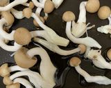さつま芋としめじの粒マスタード炒め作り方1写真
