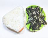 コンビニのオニギリを混ぜたお好み焼き作り方2写真