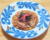 コンビニのオニギリを混ぜたお好み焼き作り方10写真