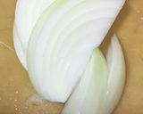 玉ねぎとえのきだけとお麩の味噌汁作り方3写真