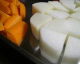 コトコトと♪大根と鶏手羽のカレー作り方1写真