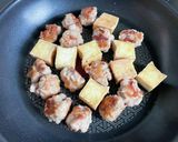 米粉でカリッ♬豚こまと厚揚げの甘酢炒め作り方9写真