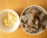 豚肉とこんにゃくの韓国風煮込み作り方1写真