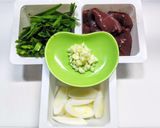 ピリ辛レバにら炒め作り方1写真