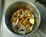 カンタン牛肉とシメジのしぐれ煮・ワン鍋作り方1写真
