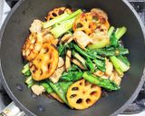 豚バラ肉と冷凍レンコンのピリ辛中華炒め作り方9写真