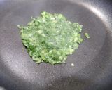 簡単！ニラたまチャーハン作り方1写真