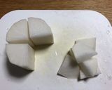 すき焼きのタレで車麩と大根としめじの煮物作り方3写真