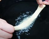 油条。屋台や中華街でお馴染の揚げパン作り方24写真