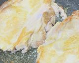 皮はパリッと!鶏モモ肉のソテーとソース作り方3写真