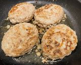 茶色いおかずの代表♡チーズハンバーグ作り方6写真