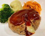 茶色いおかずの代表♡チーズハンバーグ作り方10写真
