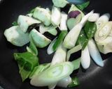 なすと白ネギと豚バラ肉のカレー味噌ソテー作り方2写真
