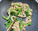 鶏むね肉とピーマンのオイスターソース炒め作り方6写真