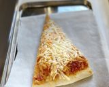 市販のピザにスライス玉ねぎどっさり作り方1写真