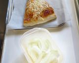 市販のピザにスライス玉ねぎどっさり作り方2写真