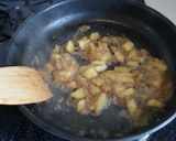 豚肉に甘酸っぱいりんごソースを絡めて作り方5写真